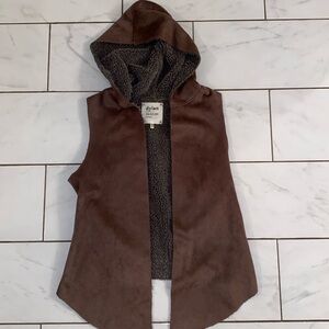 Faux suede vest with hood by Dylan